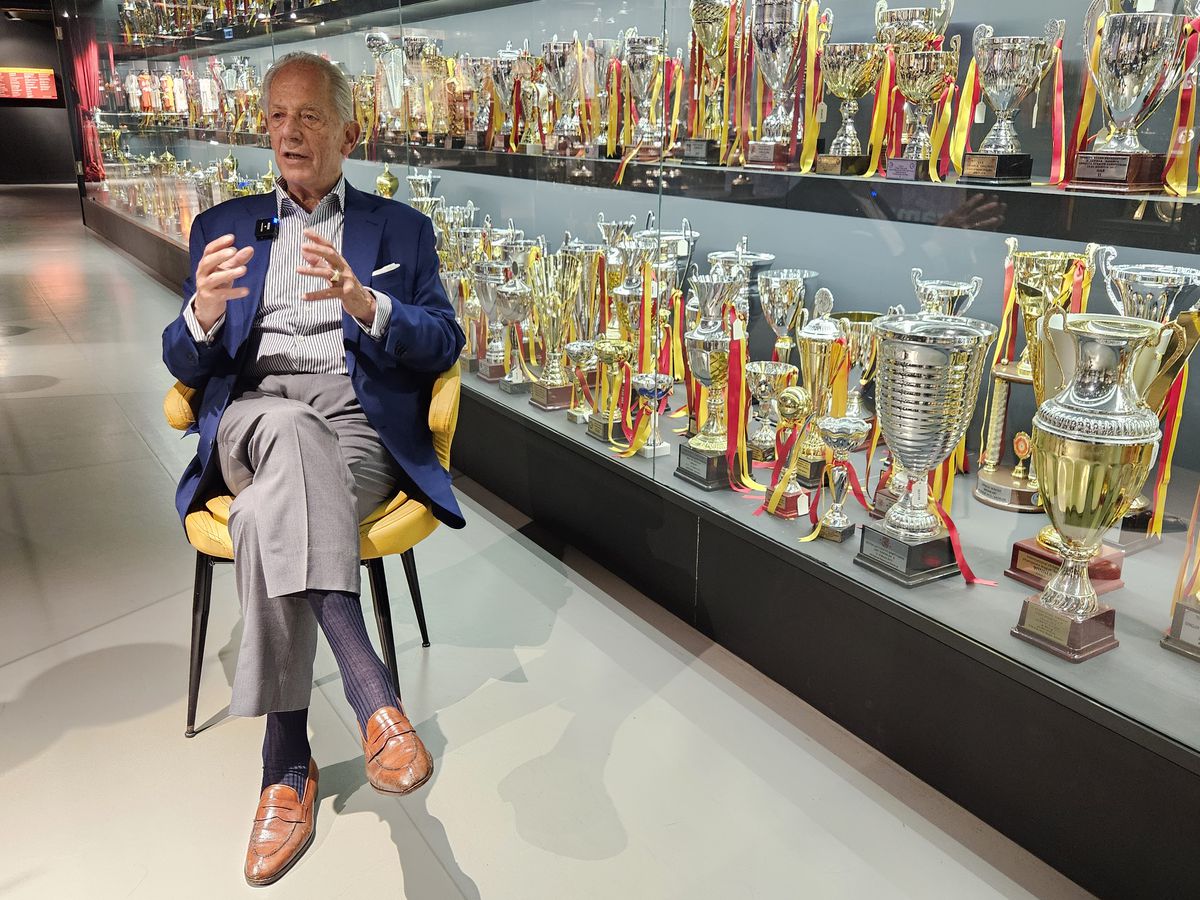 Legenda lui Galatasaray i-a ajutat pe români să evadeze: „Noi suntem «kardeș», ca «frații»” + Turiștii, Becali și portofelul