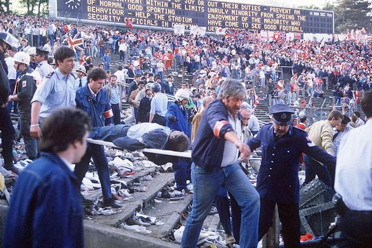 Imaginile Dezastrului Heysel produs pe 29 mai 1985 la Bruxelles, la finala Cupei Campionilor Europeni, Juventus - Liverpool / Foto: Facebook