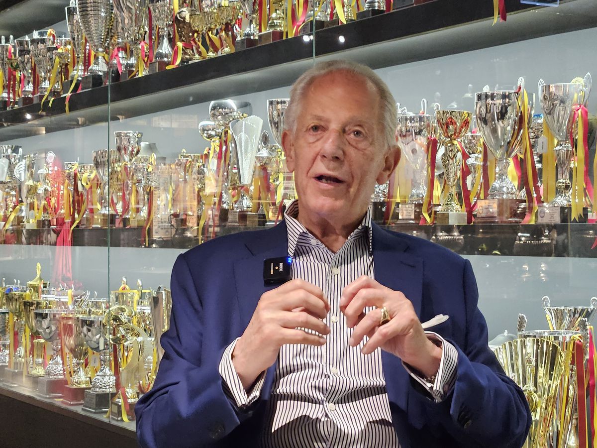 Legenda lui Galatasaray i-a ajutat pe români să evadeze: „Noi suntem «kardeș», ca «frații»” + Turiștii, Becali și portofelul