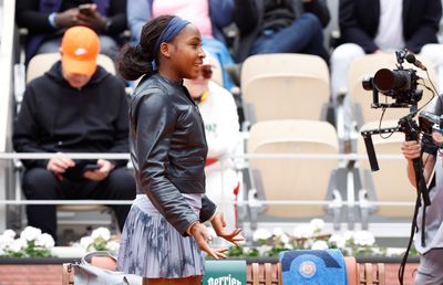 Coco Gauff a explicat de ce poartă o geacă de piele peste echipament: „Mă face să mă simt foarte puternică”