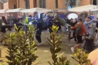 Bătaie generală înainte de finala Conference League » Violențe între ultrașii de la Chelsea și Betis