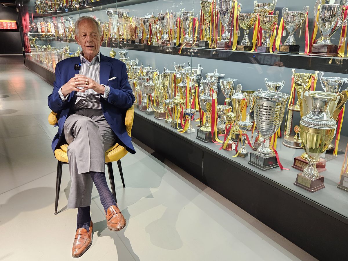 Legenda lui Galatasaray i-a ajutat pe români să evadeze: „Noi suntem «kardeș», ca «frații»” + Turiștii, Becali și portofelul