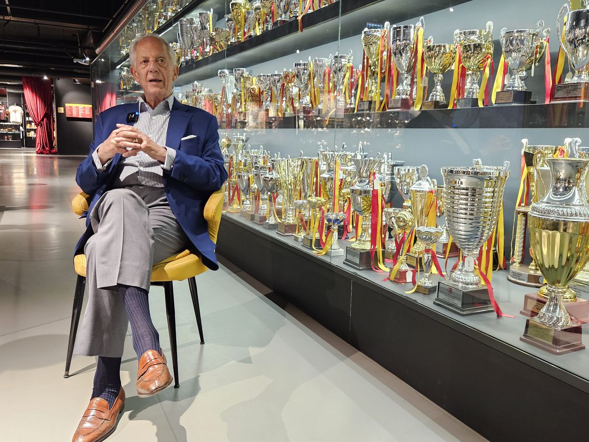 Legenda lui Galatasaray i-a ajutat pe români să evadeze: „Noi suntem «kardeș», ca «frații»” + Turiștii, Becali și portofelul