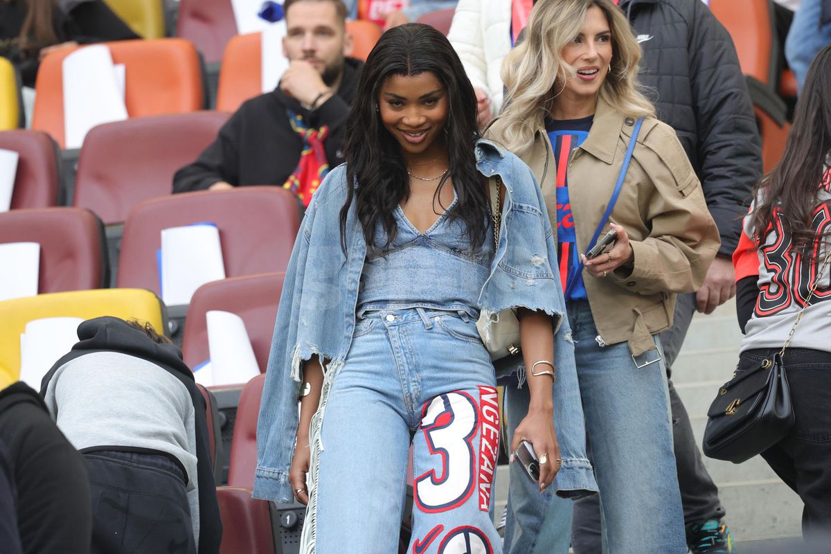 Ngezana a plecat în vacanță pe „insula milionarilor” » Soția a postat imagini de la plajă