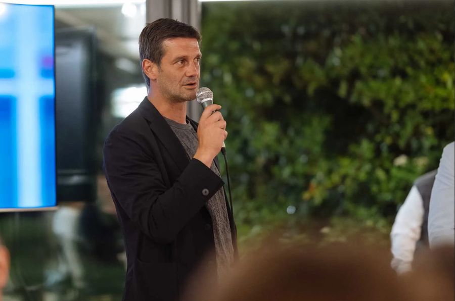 Două noi indicii ale prelungirii acordului cu Parma » Ce a postat Cristi Chivu pe contul său de Instagram