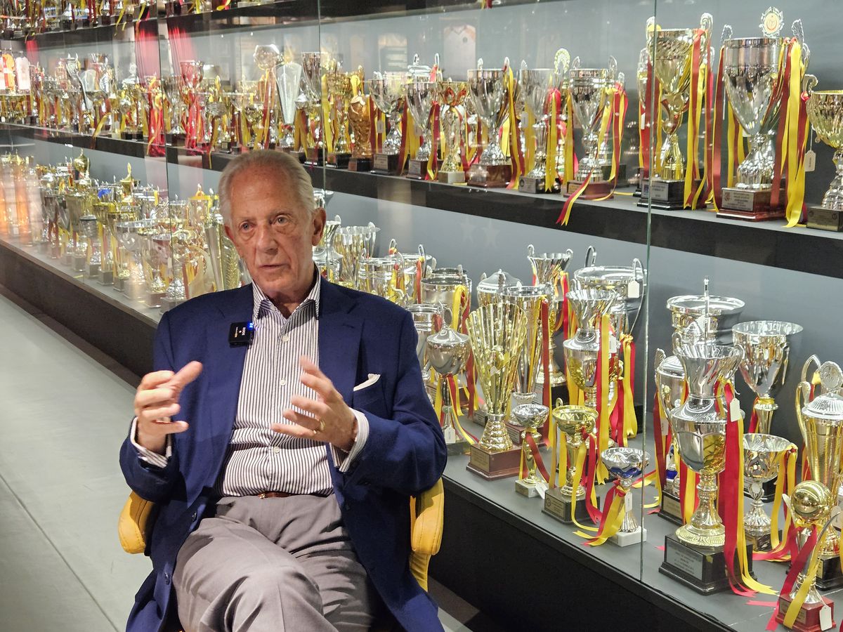 Legenda lui Galatasaray i-a ajutat pe români să evadeze: „Noi suntem «kardeș», ca «frații»” + Turiștii, Becali și portofelul