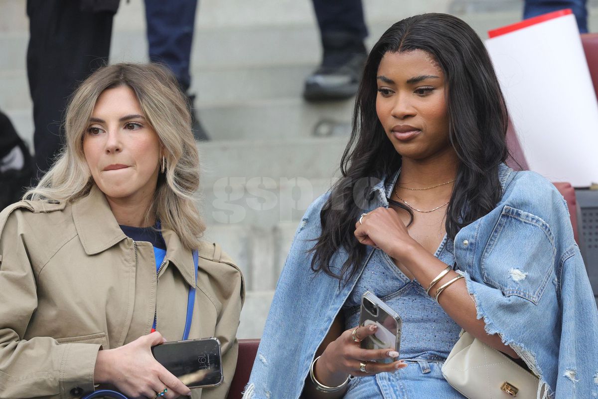 Ngezana a plecat în vacanță pe „insula milionarilor” » Soția a postat imagini de la plajă