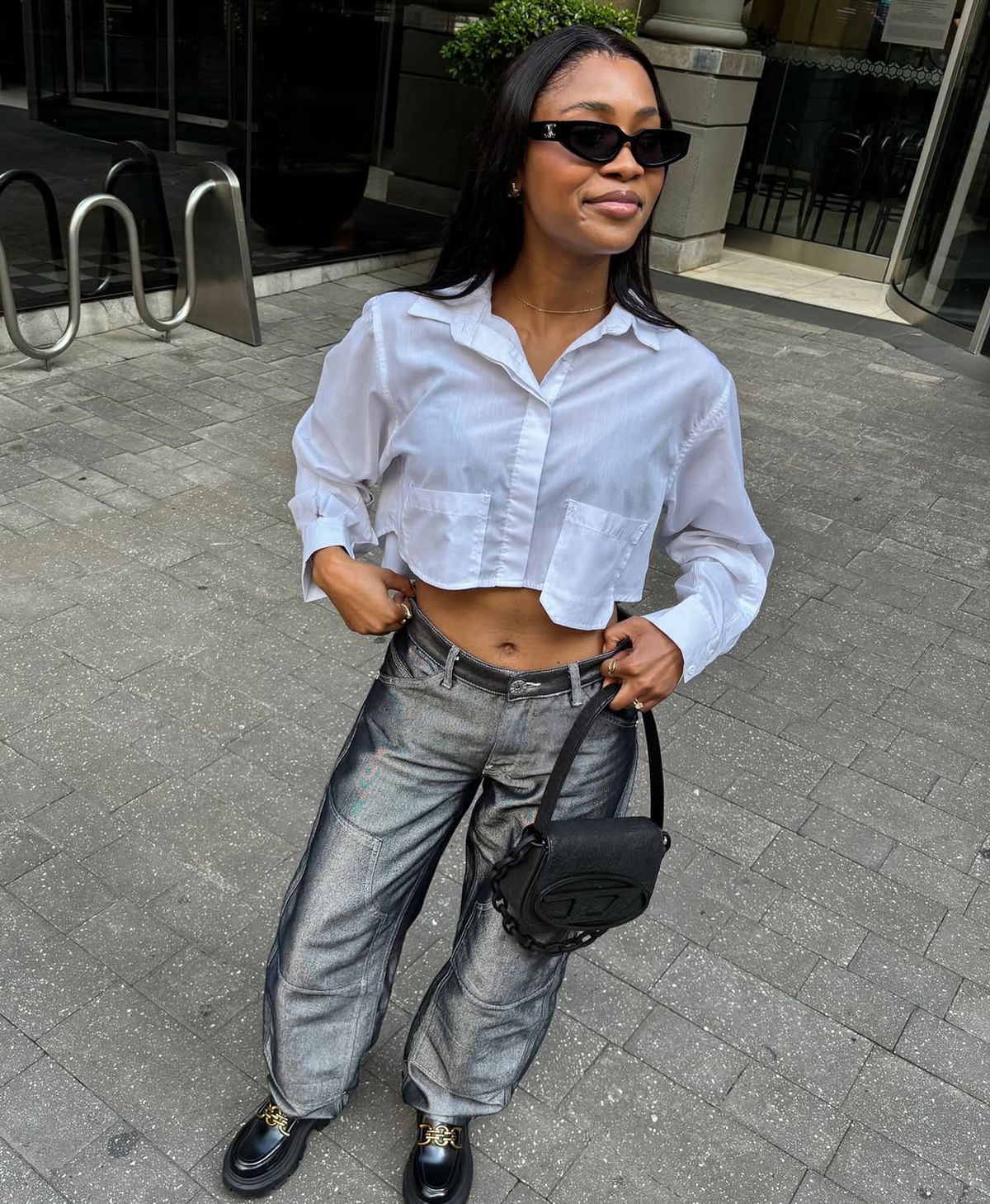 Ngezana a plecat în vacanță pe „insula milionarilor” » Soția a postat imagini de la plajă