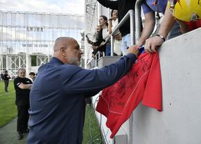 UEFAntasticii, față în față din nou, după 20 de ani » FCSB și Rapid se înfruntă pe „Arcul de Triumf”: toate detaliile de la eveniment
