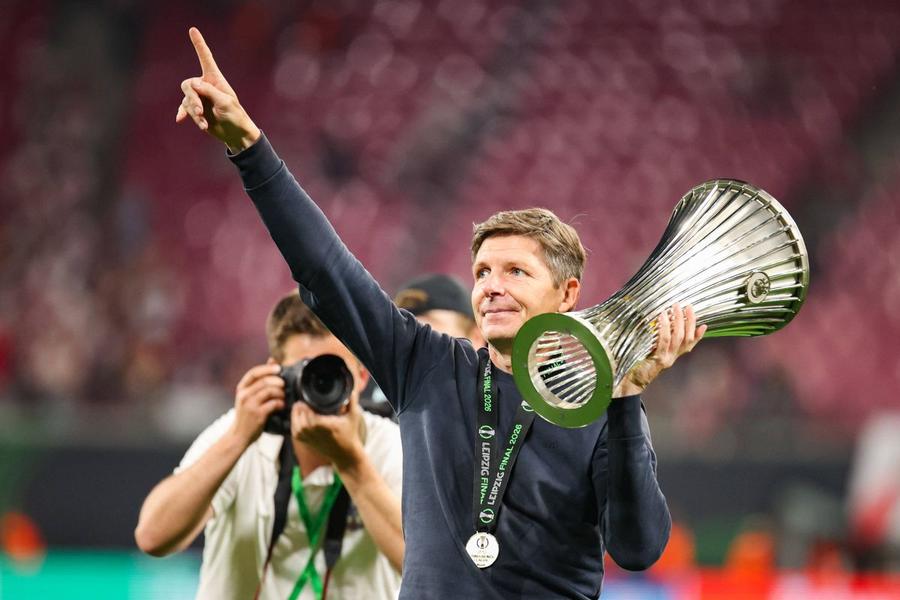 Răsturnare de situație la Leverkusen » Monaco i-a furat antrenorul, iar Bayer negociază acum cu Oliver Glasner!