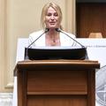Nadia Comăneci la pupitru la evenimentul de lansare de la BNR FOTO Roxana Fleșeru