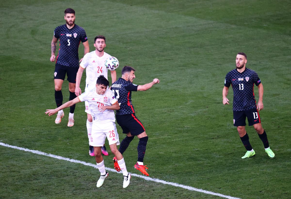 Croația - Spania, urmărit cu sufletul la gură de jucătorii lui Sepsi OSK: „Ați atins mingea?”