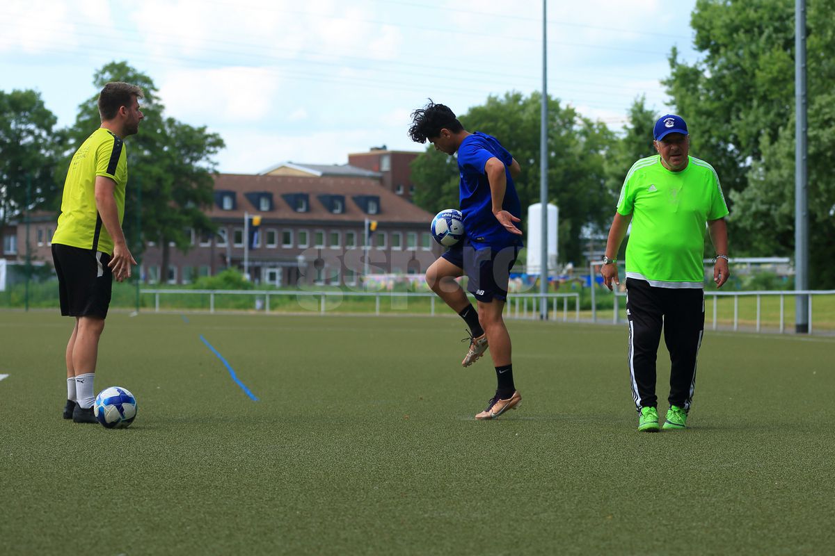 „Generația actuală e terminată, luați-vă gândul de la ea!” » În interviul pentru GSP, Marcel Răducanu cere o revoluție în fotbalul românesc: „Toți dați afară!”