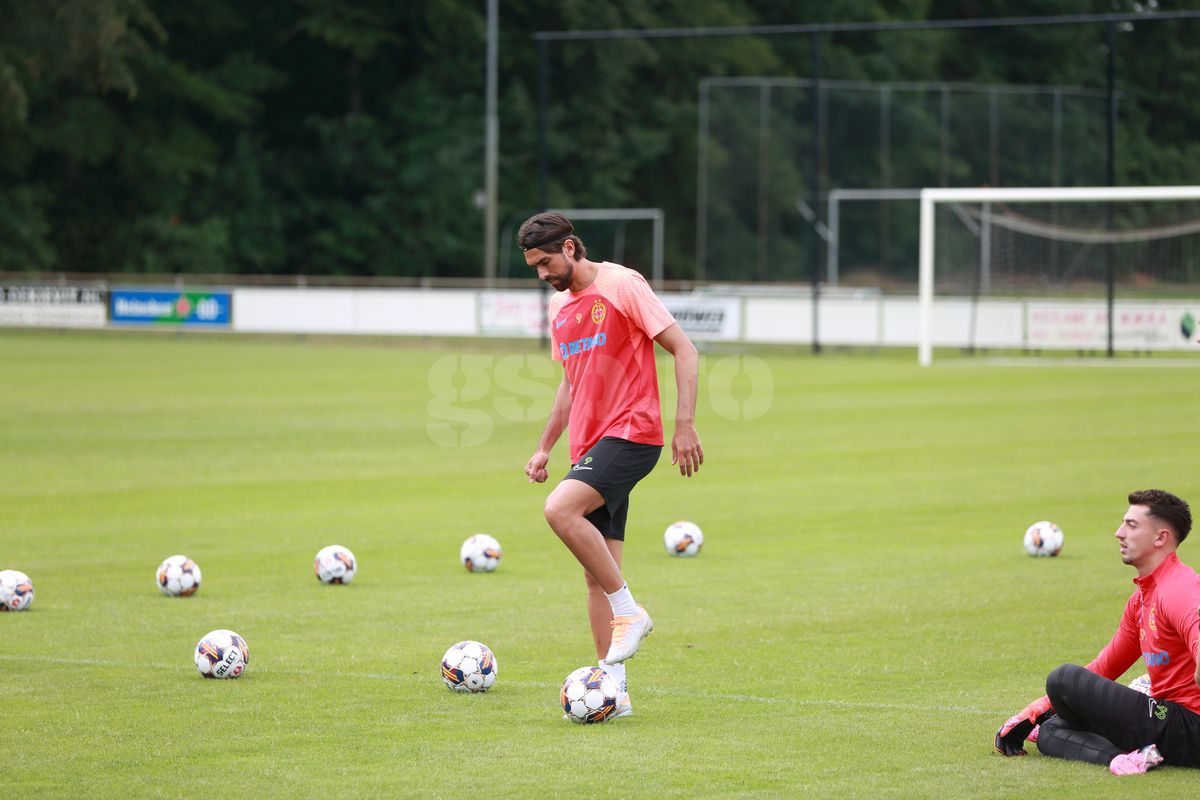 FCSB are un nou număr 9