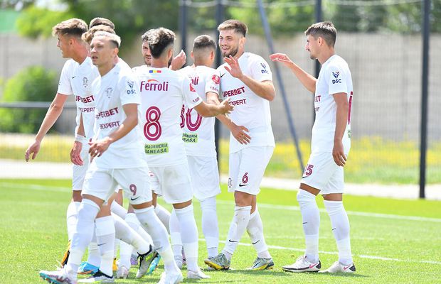 Rapid smulge o remiză în primul amical din Slovacia » Golul marcat în minutul 90 l-a făcut pe Mutu să aplaude. Faze VIDEO de la reporterii GSP