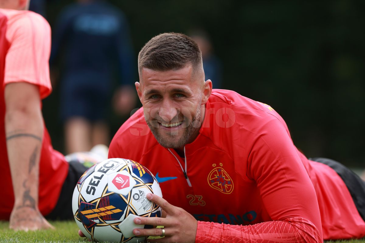 FCSB are un nou număr 9