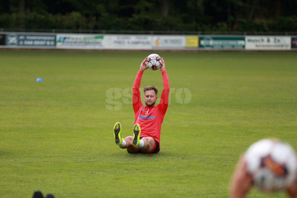 FCSB are un nou număr 9