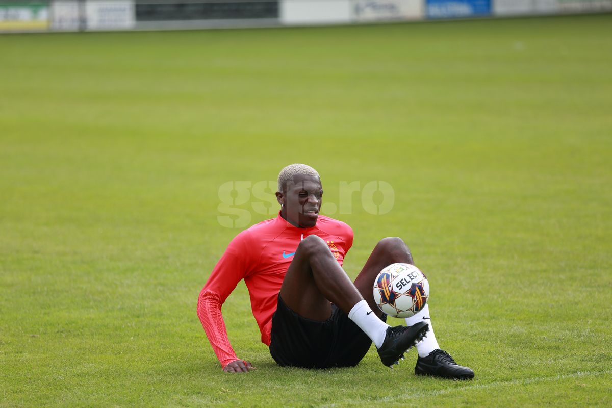 „Să consemnați cu exactitate cine a câștigat!” » SHOW cu MM, Charalabous și Mache la fotbal-tenis, în cantonamentul FCSB