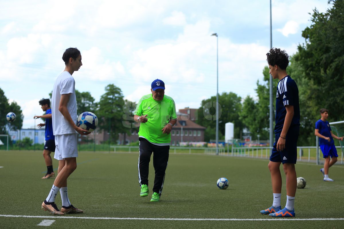 „Generația actuală e terminată, luați-vă gândul de la ea!” » În interviul pentru GSP, Marcel Răducanu cere o revoluție în fotbalul românesc: „Toți dați afară!”