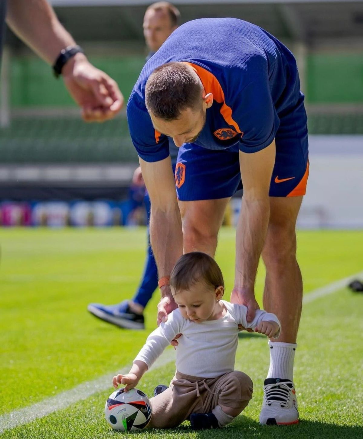 Familia de Vrij: Stefan, Doina și Nolan. Imagini frumoase