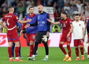 Încă un motiv de scandal național! Portarul de la Euro a ieșit în club și a sărit la bătaie cu un suporter