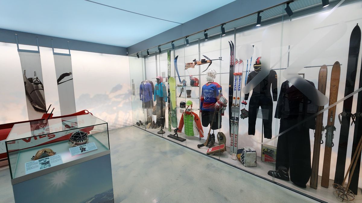 Vizită la Muzeul Jocurilor Olimpice » Își întâmpină vizitatorii cu un exponat spectaculos