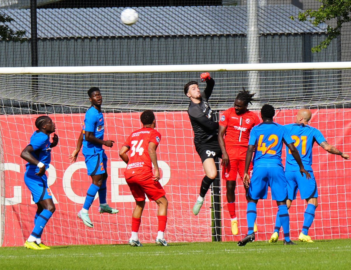 FCSB, victorie în amicalul cu Almere City