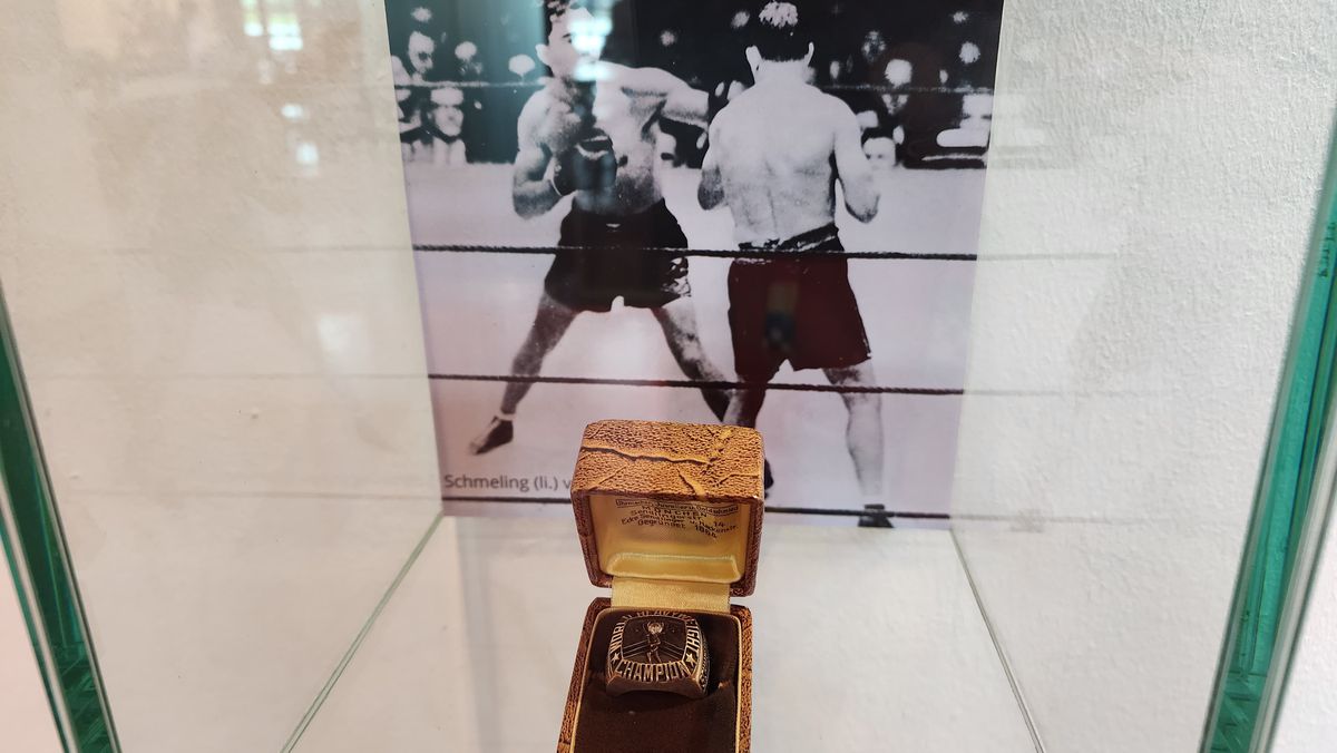 Vizită la Muzeul Jocurilor Olimpice » Își întâmpină vizitatorii cu un exponat spectaculos