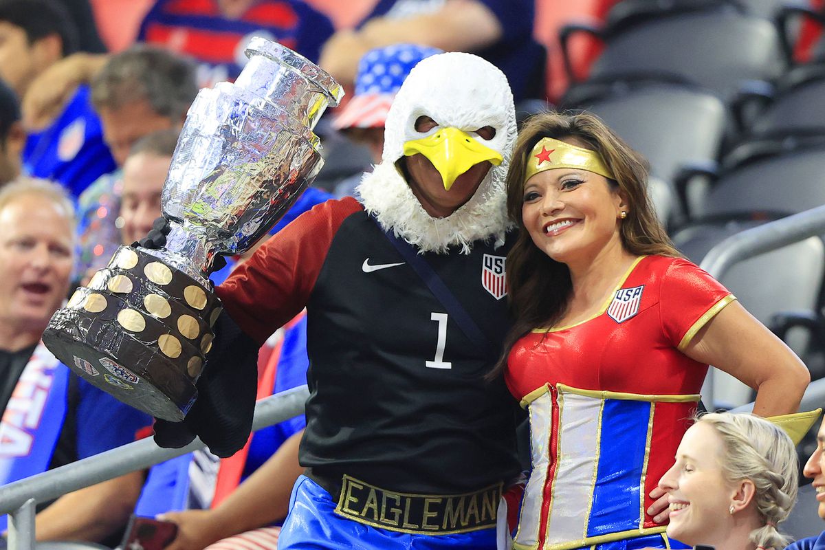 Fanii din Uruguay fac spectacol la Copa America