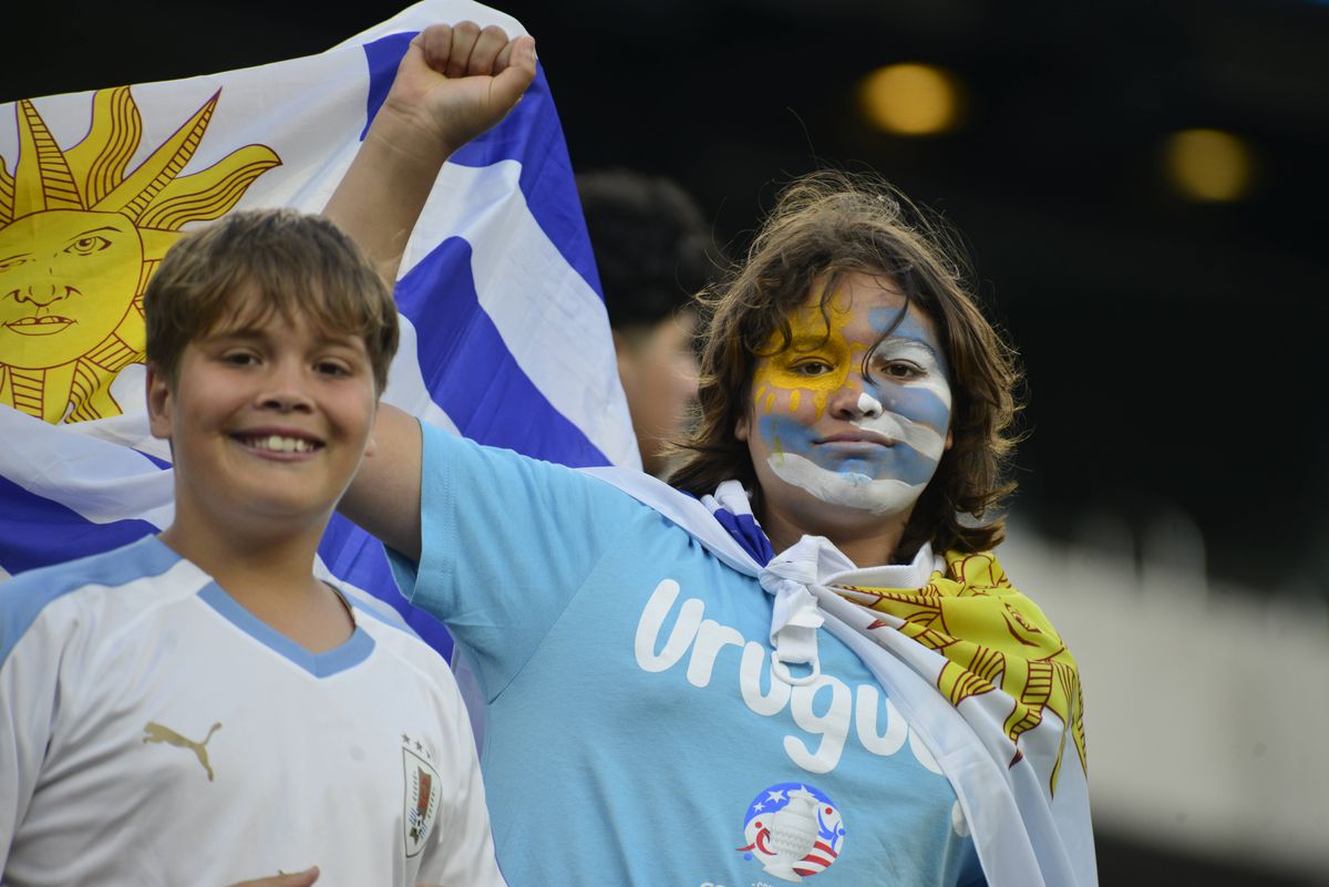 Fanii din Uruguay fac spectacol la Copa America