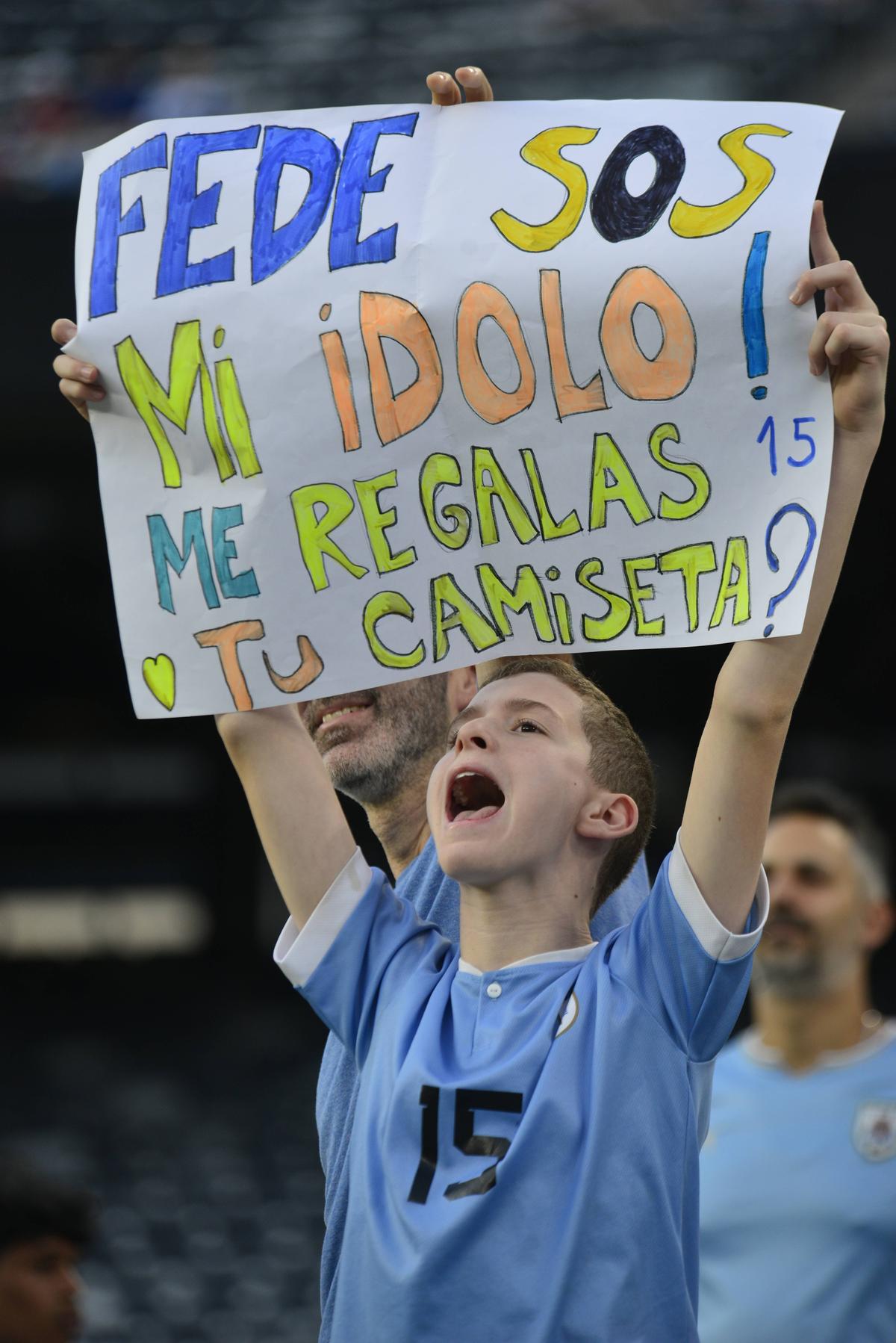 Fanii din Uruguay fac spectacol la Copa America