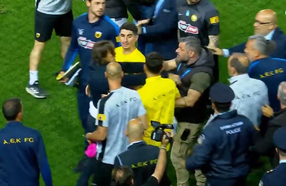 Matias Almeyda, noul antrenor al lui FC Sevilla, un personaj temperamental, care a fost implicat în scandalul dintr-un derby între PAOK și AEK Atena