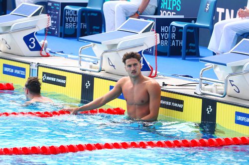 Denis Popescu, primul înotător din România care intră în concurs la Campionatele Mondiale de Natație de la Singapore