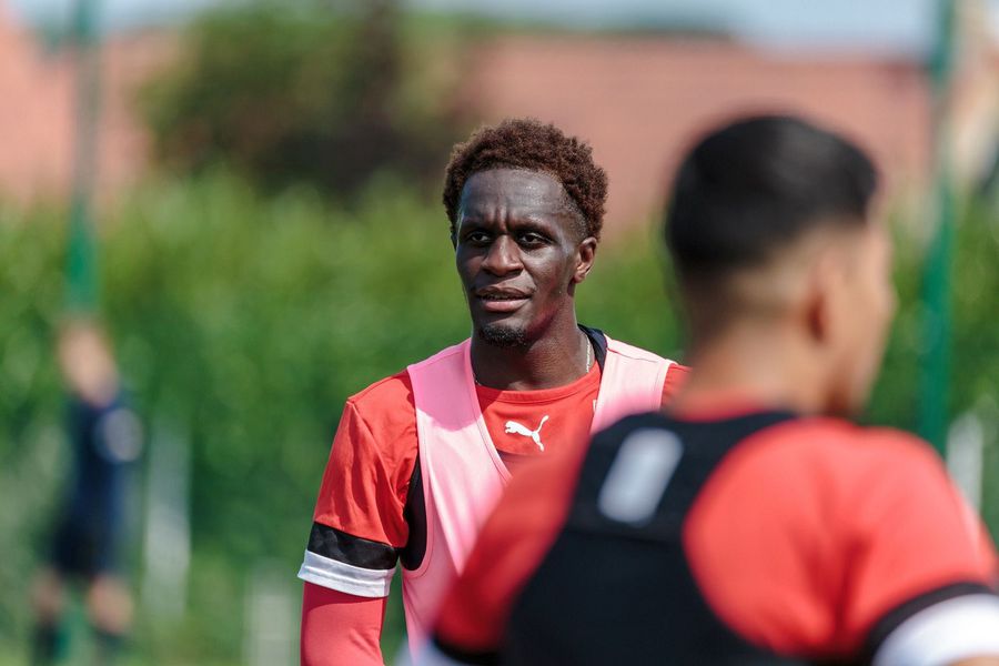 Nathan Zohore (24 de ani) ar putea semna cu Dinamo Dinamo transferă înlocuitor pentru Homawoo » Cheia mutării e la Zeljko Kopic