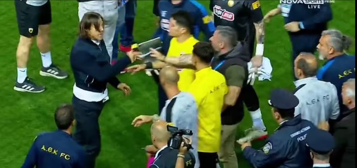 Matias Almeyda, noul antrenor al lui FC Sevilla, un personaj temperamental, care a fost implicat în scandalul dintr-un derby între PAOK și AEK Atena