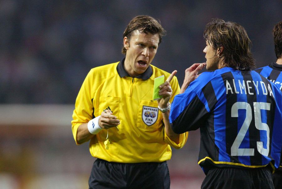 Fostul adversar al lui Chivu și Mutu face mărturisiri tulburătoare:  „Fumam zece țigări pe zi și am ajuns în comă alcoolică după cinci sticle de vin! Iau încă pastile antidepresive!”