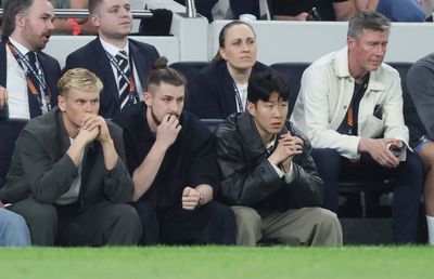 Omul care cunoaște din interior Tottenham anunță: „Radu Drăgușin probabil a discutat cu managerul despre viitorul său. Îmi imaginez că e frustrat”