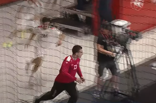 VIDEO Scene nemaipomenite în semifinala CM de handbal U21 » Și-a calificat echipa în finală, în ultima secundă, apoi a luat-o la fugă prin tribune