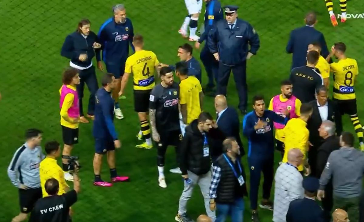 Matias Almeyda, noul antrenor al lui FC Sevilla, un personaj temperamental, care a fost implicat în scandalul dintr-un derby între PAOK și AEK Atena