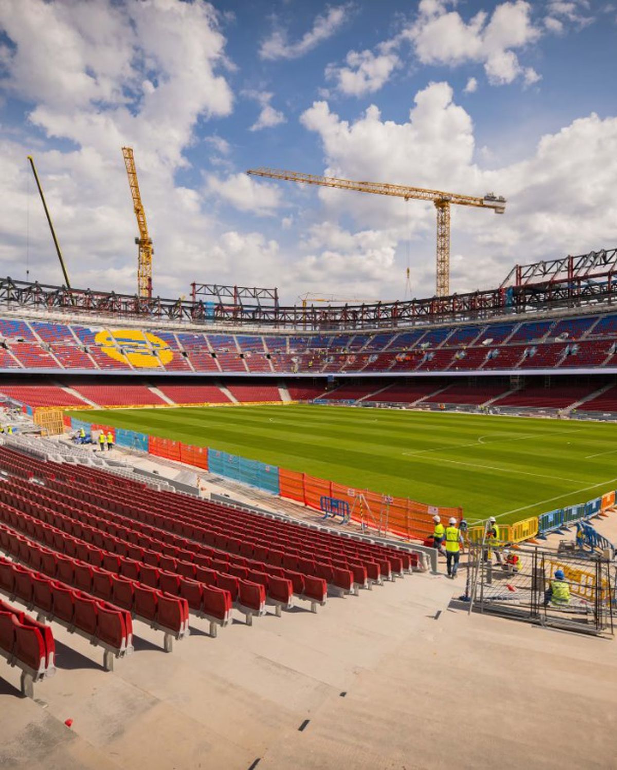 În sfârșit! UEFA a anunțat când revine Barcelona pe Camp Nou