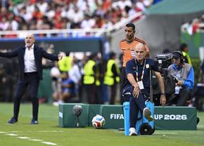 Pedeapsă! După rușinea de la Mondial, le-au anulat zborul cu care trebuiau să se întoarcă acasă