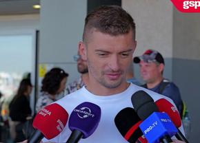 Florin Tănase a semnat contractul! » Declarații la aeroport: „Nu știu câți fotbaliști ar fi renunțat la atâția bani”