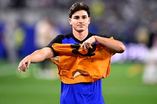 Atletico, forțată să îl vândă pe Alvarez pentru a-l aduce pe fostul star al lui Manchester United // foto: Imago