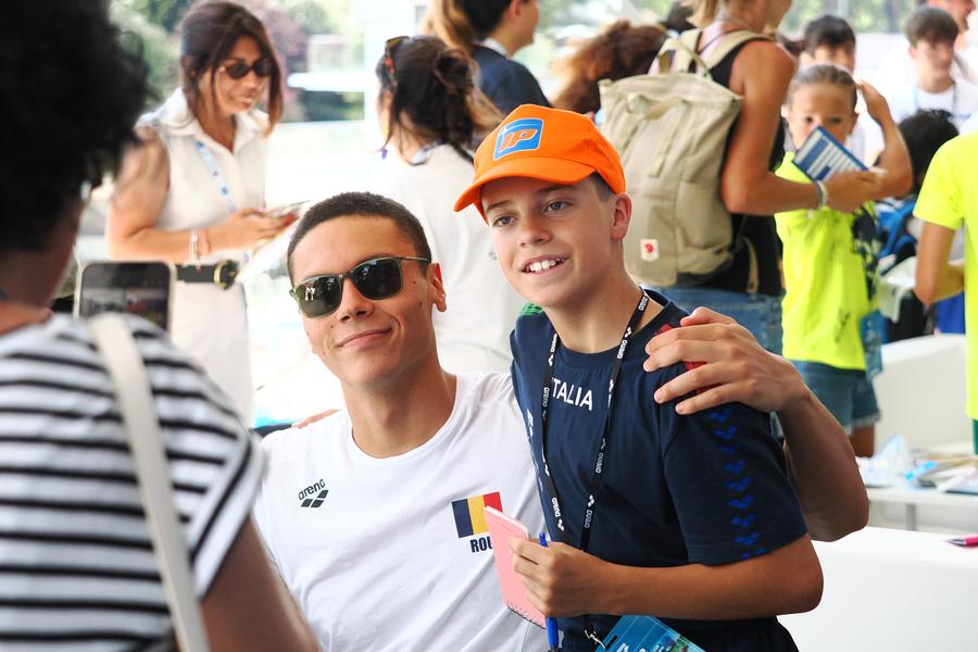 David Popovici înoată pentru a 3-a medalie la Trofeo Settecolli! Cine transmite la TV