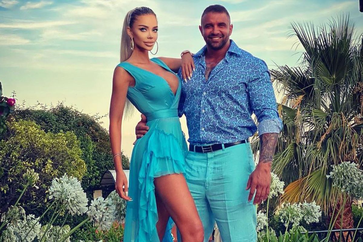 FOTO În ciuda lui Adrian Cristea și Victor Slav! Bianca Drăgușanu, imagini fierbinți alături de iubit
