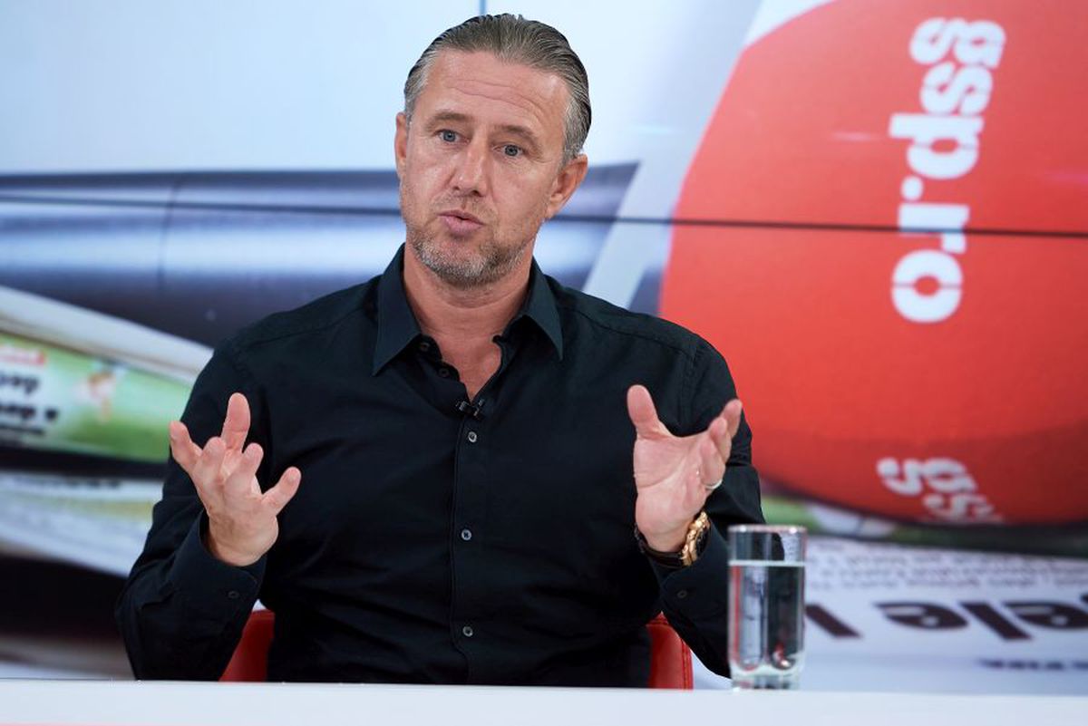 Gigi Becali, dat de gol în direct: „Îl vezi pe Toni Petrea principal la FCSB? Reghecampf vine din vară!”