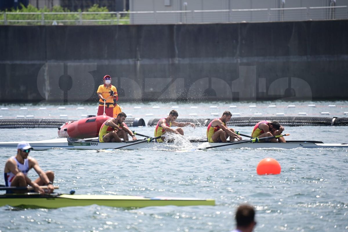 ARGINT - canotaj - 4 rame masculin