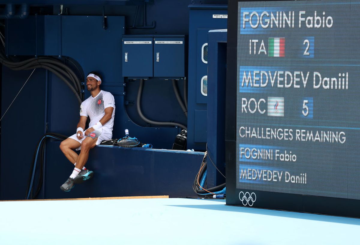Momente teribile în disputa Medvedev - Fognini de la Jocurile Olimpice: „Dacă mor aici, cine își asumă reponsabilitatea?” + Badosa, scoasă în cărucior de pe teren