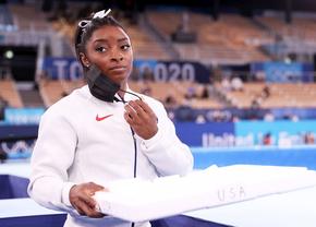 Surpriză de proporții! Simone Biles s-a retras și din finala concursului de individual compus! Care este motivul: „Aplaudăm curajul ei”