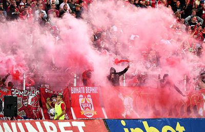 La un pas de bătaie! Scandal imens după CSKA Sofia - Sepsi! Căpitanul s-a înjurat cu ultrașii în parcare și va fi amendat